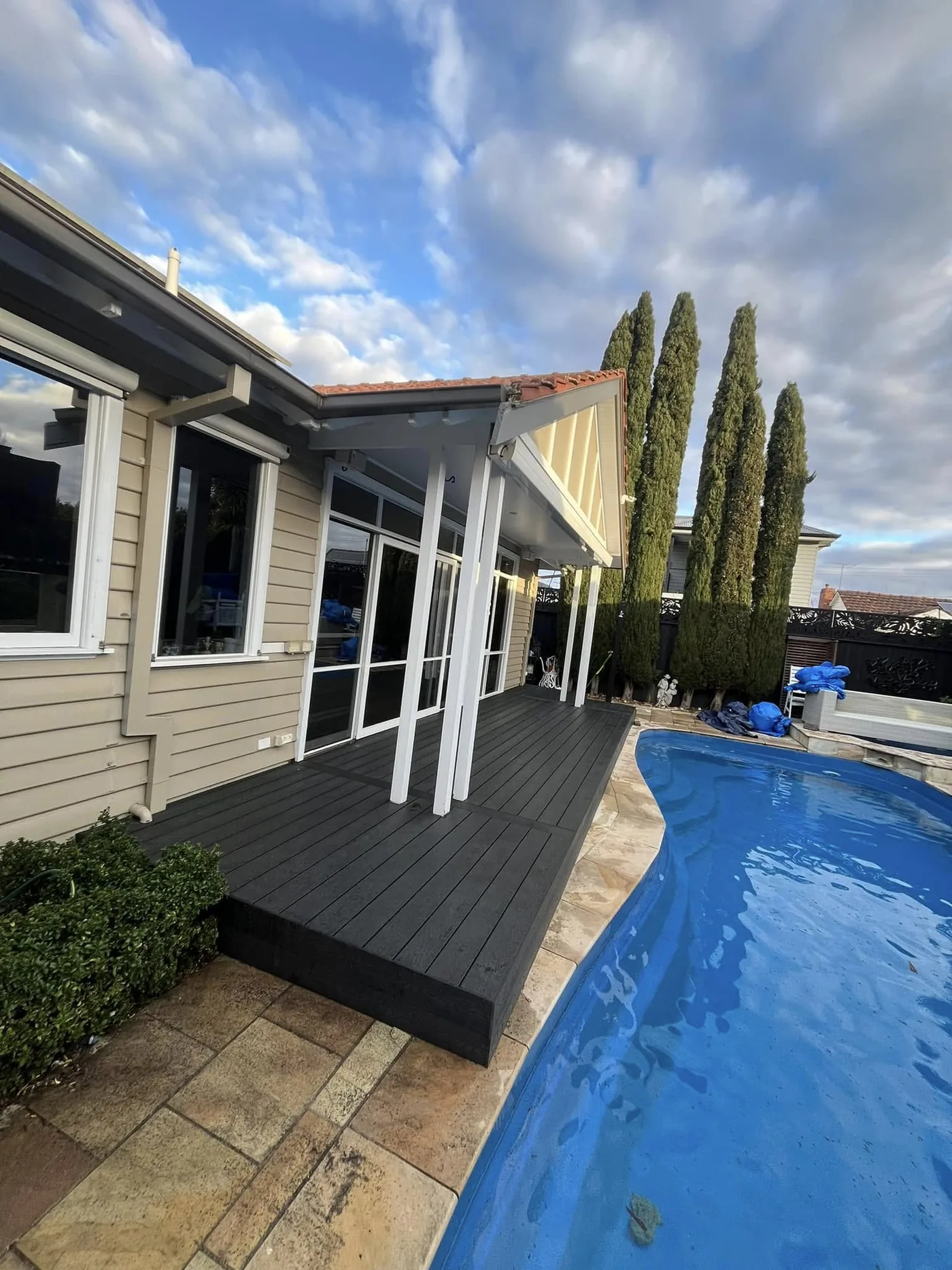 Elwood - Elevated Hardwood Deck