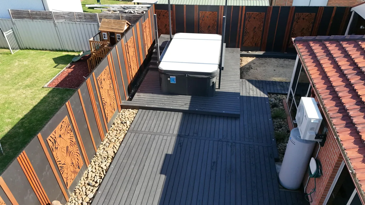 Williamstown - Composite Deck